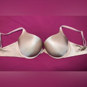 maidenform 38C push up bra adds 2 cup sizes